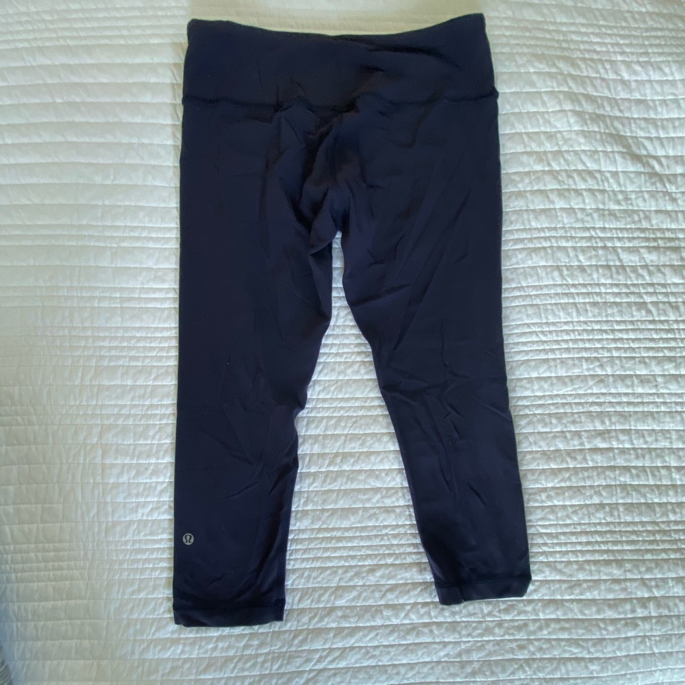 Lulu 🍋 Cropped Wunder Unders deep purple